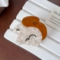 Pinza per capelli Capybara in acetato con trama marmorizzata crema e ambra - Scoiattolo-5.4cm
