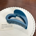 Minimalist heart-shaped hair claw clip in deep blue glossy resin for daily styling - Heart-Blue-9.6cm