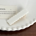 Chic cloud-shaped white acetate hair clip with gold metal clasp on decorative plate - 5.5cm / White