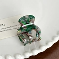 Mini pince à cheveux en acétate avec motif marbré vert sur assiette en porcelaine blanche - Vert Foncé - 3.3cm