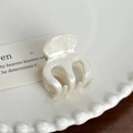 Mini pince à cheveux blanc crème en acétate avec finition brillante élégante - Blanc Floral - 3.3cm