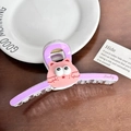 Violetter Katzen-Haarclip aus Acryl mit goldenem Lucky-Schriftzug auf Holz - Flieder Groß