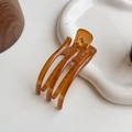 Minimalist amber brown translucent hair claw clip in resin for versatile hair styling - 8cm / Brown