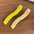 Vintage golvende haarclips in geel en marmerpatroon met gegraveerde letters - Geel-6.7cm