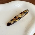 French retro style acetate hair clip with tortoise pattern and gold handmade engraving - 6.2cm / Coffee & White