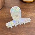 Iridescent acetate hair claw clip with holographic purple and green aurora finish - Iridescent Pearl White