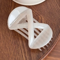Elegante molletta per capelli a croce bianco crema in resina liscia da donna - 8.5cm / Bianco