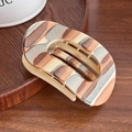 Flat marble patterned hair claw clip with brown and beige stripes in resin finish - Grey Coffee
