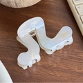 Iridescent white acetate claw clip with wave design and France Handmade engraving - Pearlescent White (Gold Label)