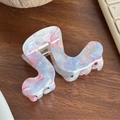 Elegant marble pink and blue acetate hair claw clip with golden metal spring details - Blue Pink (Gold Label)
