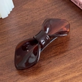 Fermaglio per capelli a fiocco in acetato tartarugato marrone scuro con finitura lucida - Clip a Molla Caffè
