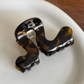 S-shaped tortoiseshell acetate hair claw clip with leopard pattern and metal spring - Dark Tortoiseshell (No Gold Label)