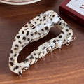 Oversized minimalist acetate claw clip with black and white cow print handmade texture - 11cm / Leopard Print