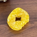 Elegante pinza per capelli in acetato marmorizzato giallo con motivo a rombi - Coin Style