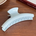 Pince à cheveux bleu clair élégante avec motifs cousus blancs sur surface bois - Style Standard Minimaliste / 11.5CM / Bleu