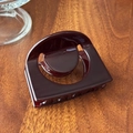 Molla per capelli bordeaux scuro con design geometrico cavo e finitura lucida di lusso - Caffè (Senza etichetta dorata)