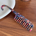 Peigne à cheveux en acétate à dents larges, motif marbré rose et bleu, avec crochet - Arc-en-ciel