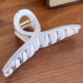 Large grey and white marble pattern hair claw clip with golden spring on wood background - Ribbon Light Purple