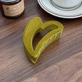 Pince à cheveux élégante en forme de cœur avec fini velours vert olive pour femmes - Cœur / Jaune Citron