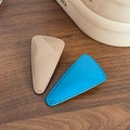 Minimalistische beige en blauwe driehoekige haarspeldjes met glanzende afwerking op hout - Driehoek / Klein Bruin en Blauw