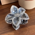 Pinza per capelli a fiore di frangipane marmorizzato grigio con glitter argento - Grigio