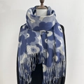 Dikke blauw-witte bloemensjaal met franjes voor winterse warmte sjaal dames - Blauw