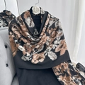 Sciarpa pashmina vintage spessa con stampa floreale nero e beige per l'inverno - Nero