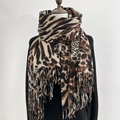 Écharpe d'hiver imprimé léopard et zèbre en faux cachemire chaud avec bordure à franges - 60*180cm / Jaune Pâle