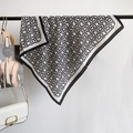 Elegant black and white geometric chain print square cotton linen scarf for women - 68*68cm / Black