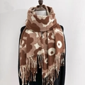 Dikke wintersjaal met aardse bloemenprint en zachte franjes voor dames - Bruin