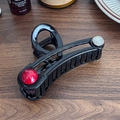 Haarklammer aus schwarzem Acetat mit großer roter Perle und funkelndem weißen Strassstein - Schwarz (10.7cm)