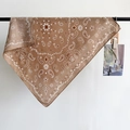 Foulard en soie vintage français pour femmes, motif paisley marron caramel élégant - 68x68cm / Kaki
