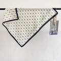 Witte katoenen vierkante sjaal met zwart paisley patroon en stippen voor dames - 68*68cm / Wit