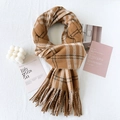 Classic checkered cashmere-feel scarf in camel brown with soft fringe tassels - 180x67cm / Brown