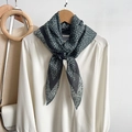Écharpe étroite vintage à motif cachemire vert foncé et gris sur chemise - Bleu