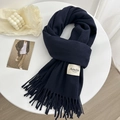 Écharpe en maille bleu marine en mélange de laine avec franges et étiquette tissée - 190x65cm / Bleu Marine (FY186)