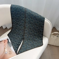 Écharpe en soie vintage française avec motif cachemire bleu et pointes effilées - Paisley à Fleurs Vert