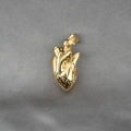 Collana vintage con ciondolo a cuore anatomico in acciaio al titanio dorato da uomo - Solo Ciondolo Oro (Senza Catena)