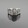 Anillo retro de plata oxidada para hombres y mujeres con textura de corteza y forma oval - US 7 / Plata Antigua