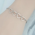 Bracciale cuore minimalista in acciaio inossidabile argento con quattro maglie a cuore vuote - Argento
