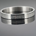 Bracciale in acciaio al titanio argento lucido con scritture buddiste incise al laser - Argento