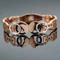 Bracciale a farfalla in oro rosa con micro-pavé di cristalli e finitura satinata - Oro rosa