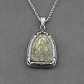 Collier vintage religieux avec pendentif bouddha Padmasambhava doré sur chaîne box argentée - Pendentif Padmasambhava Avec Chaîne