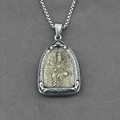 Pendentif religieux avec cadre argenté et sculpture de Bodhisattva en laiton doré - Pendentif Samantabhadra Avec Chaîne
