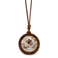 Collier pendentif rond en bois rétro avec gravure 3D Sainte Famille et cordon brun - Sainte Famille F (XSWX9269-7)