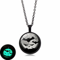 Gothic Fledermaus Vollmond Leuchtkette mit grünem Leuchteffekt im Dunkeln Design - Schwarz