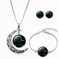 Détail de la parure Sagittaire argentée avec pendentif lune et motifs de nébuleuse étoilée - Sagittaire (XHTZ0192)