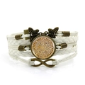 Mehrlagiges geflochtenes Lederarmband mit Aztekischem Maya-Kalender und Bronze-Anhängern - Weiß