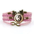 Bracciale multistrato in pelle intrecciata rosa con farfalla vintage e lupo in vetro - Rosa