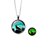 Luminous howling wolf glass pendant necklace with green glowing effect in the dark - Aurora Wolf Howl (XSWX6032-12) / Silver
